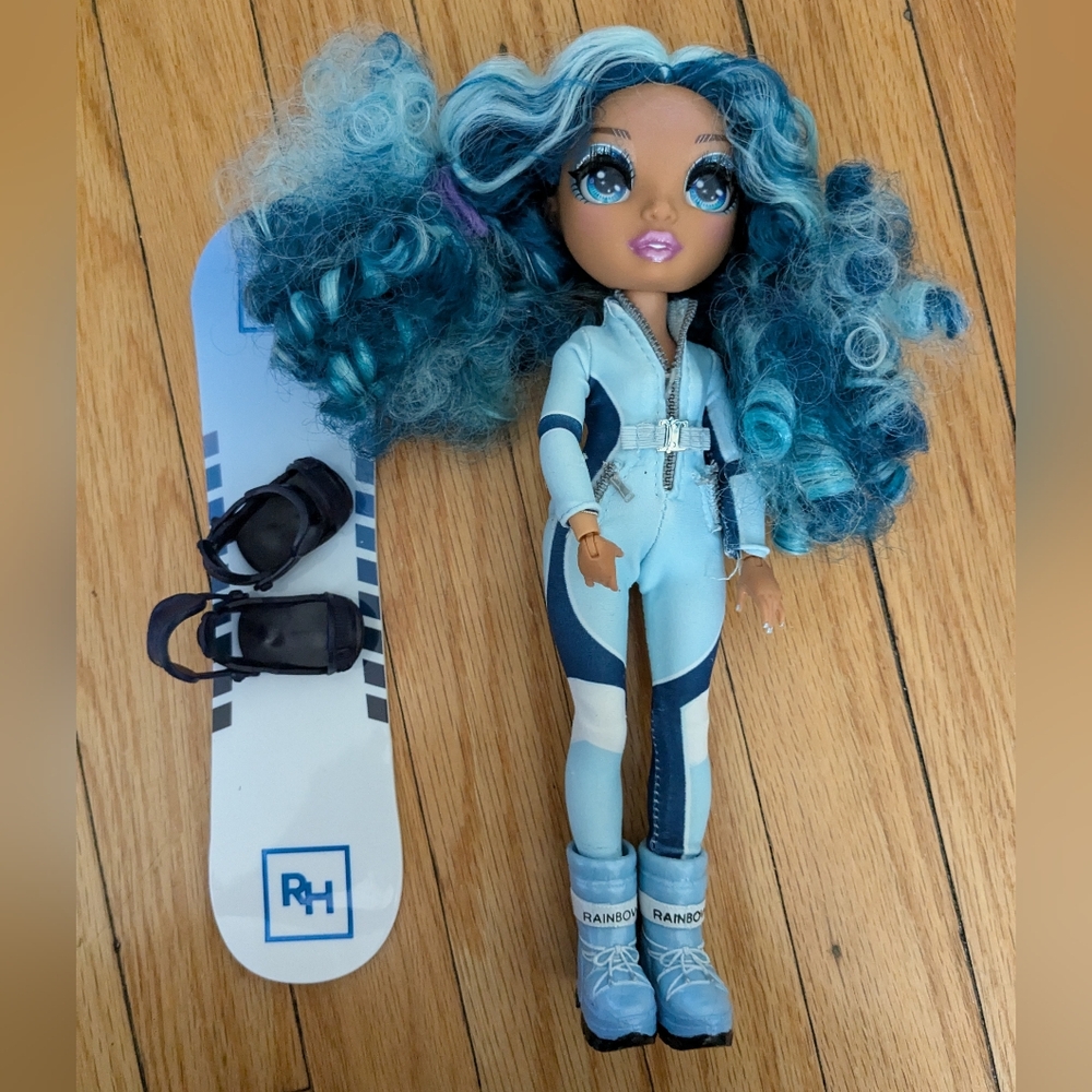Rainbow High Skyler Winter Doll with Snowboard